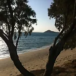 アパートホテル Akti Kastraki Kastrákion