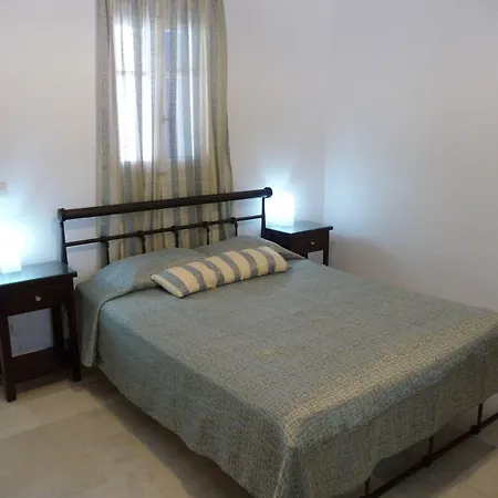 شقة فندقية Akti Kastraki 4*